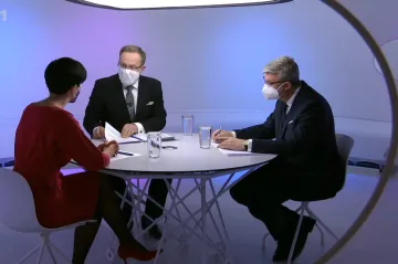 Se změnou Ústavy by mělo být Česko podle Pekarové Adamové opatrné. Havlíček by při nerespektování nálezu ÚS zřejmě podpořil žalobu na prezidenta