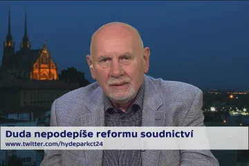 Demokracie je dialog a to jsme v Polsku postrádali, říká předseda Ústavního soudu Rychetský