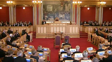 Norský parlament uctil památku obětí masakru z 22. července