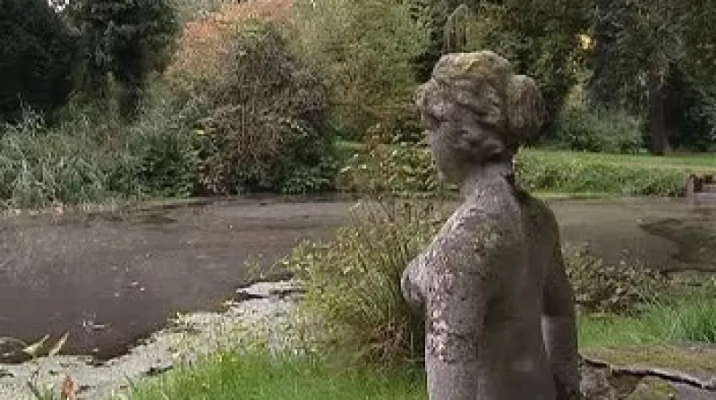 Moštárna u Tyršova mostu v Plzni stojí v unikátní Luftově zahradě, radnice ji po mnoha desetiletích letos poprvé otevřela veřejnosti.