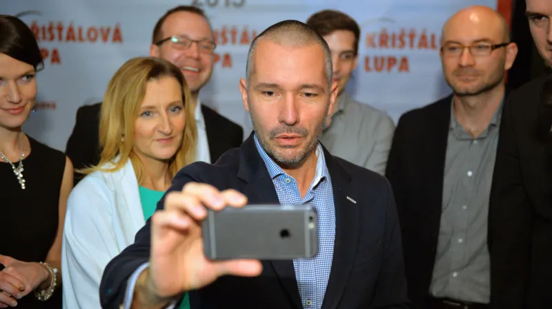 Tým DVTV při vyhlášení Křišťálové lupy 2015