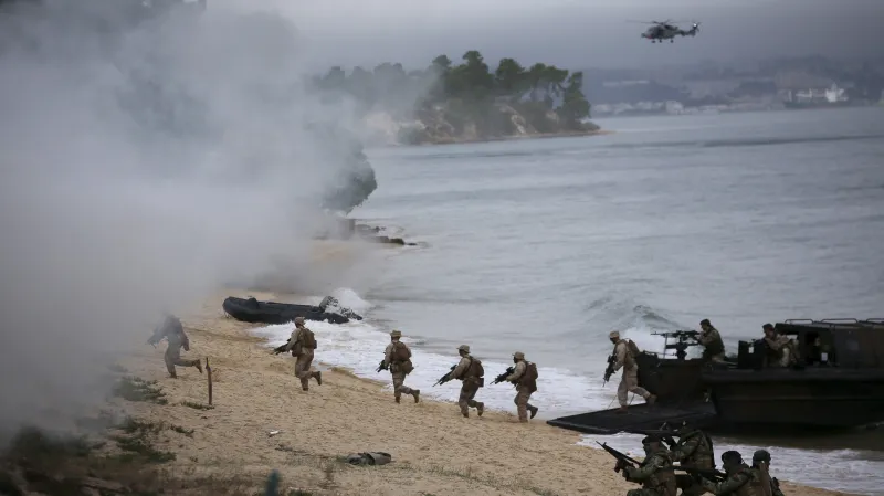 Velvyslanec při NATO Šedivý: Rusové jsou překvapeni naší otevřeností