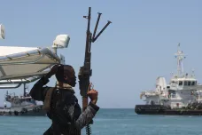 Somálští piráti po letech vystrkují růžky, tentokrát unesli obchodní loď