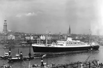 Plán na záchranu se změnil v katastrofu. Patria s židovskými uprchlíky šla ke dnu před 80 lety