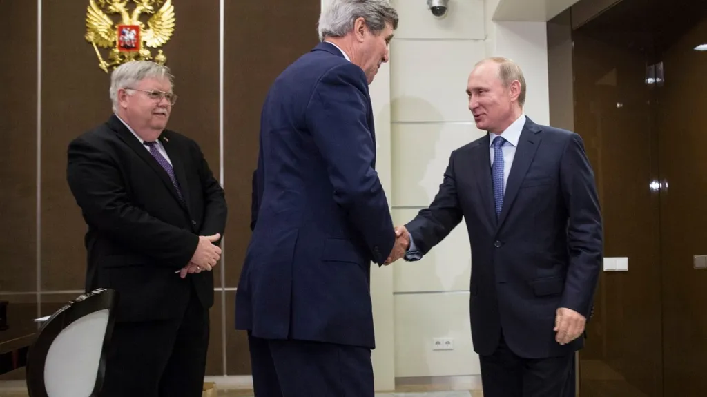 John Kerry a Vladimir Putin