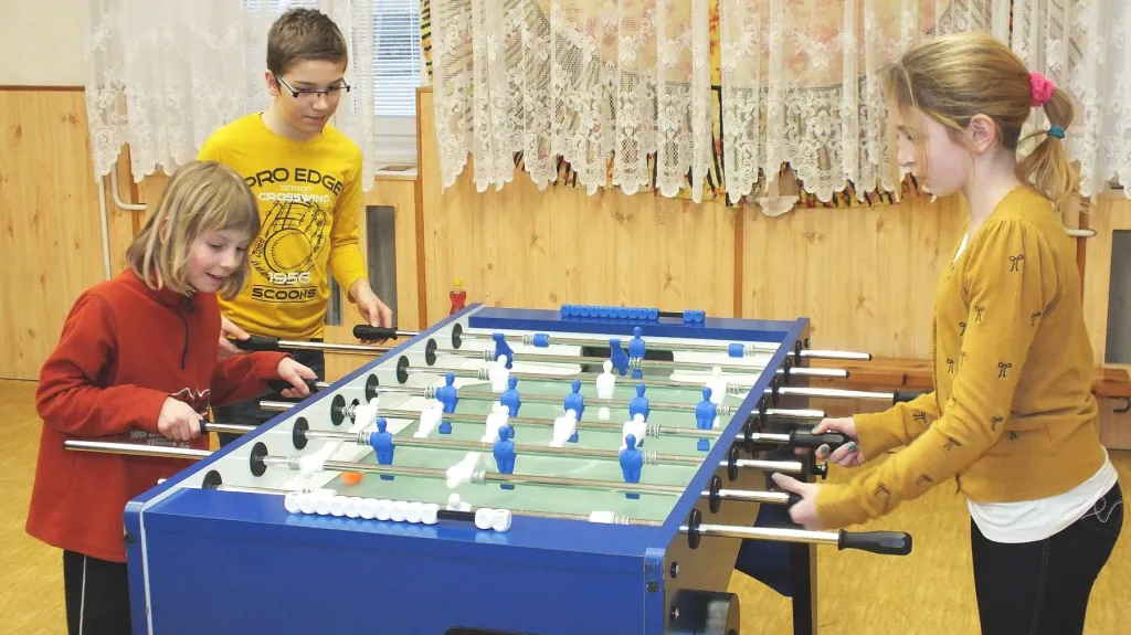 Soutěž ve stolním fotbalu - DDM Boskovice