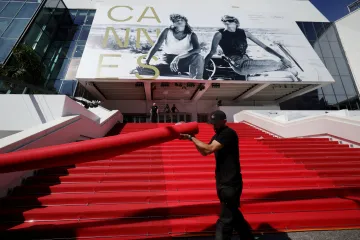 Na festivalu v Cannes chybí Hollywood, hvězdy ale ne