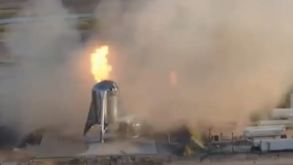 Nepovedený test lodě Starhopper