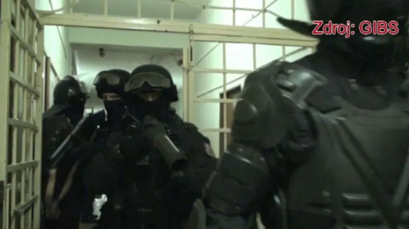 Akce Aréna (záběry GIBS)