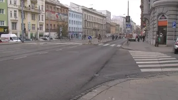 Zastávka v Brně, kde při potyčce zemřel chodec