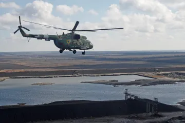 Ruský pilot v ukrajinských službách. Vrtulník zásluhou rozvědky přistál na ukrajinském letišti, píše tisk