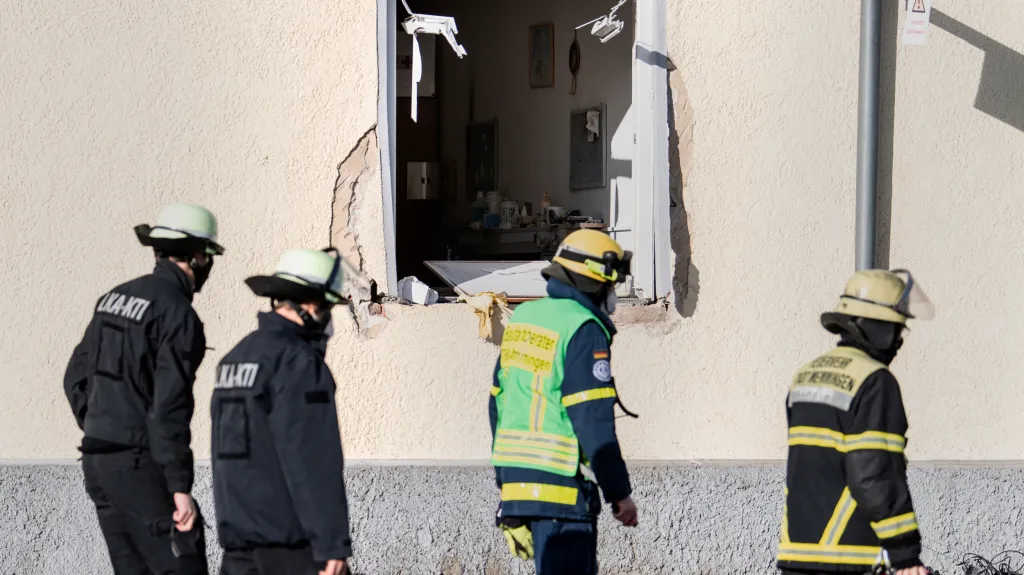 Výbuchem poškozená budova v Memmingenu