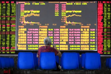 Čínské akcie opět klesly, ECB možná posílí opatření na podporu eurozóny