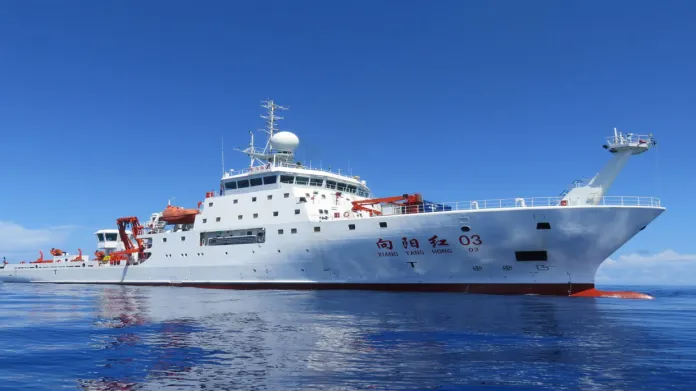 Čínská loď Xiang Yang Hong 03
