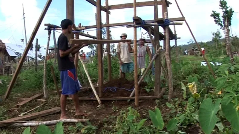 Filipíny se stále vzpamatovávají z řádění tajfunu