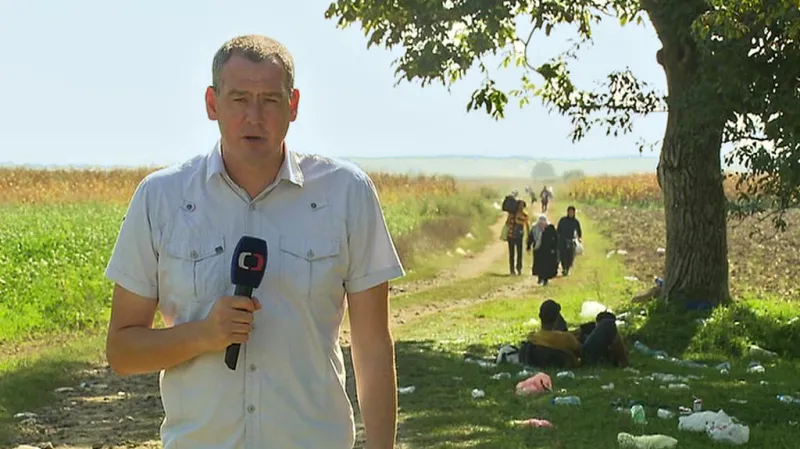 Zpravodaj ČT: Chorvati svážejí uprchlíky k maďarským hranicím