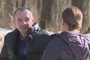 Úředně mrtvý ukrajinský voják se vrátil domů ze zajetí. Na seznamu padlých zůstává