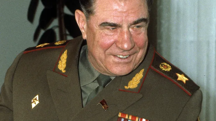 Dmitrij Jazov na snímku z roku 1987
