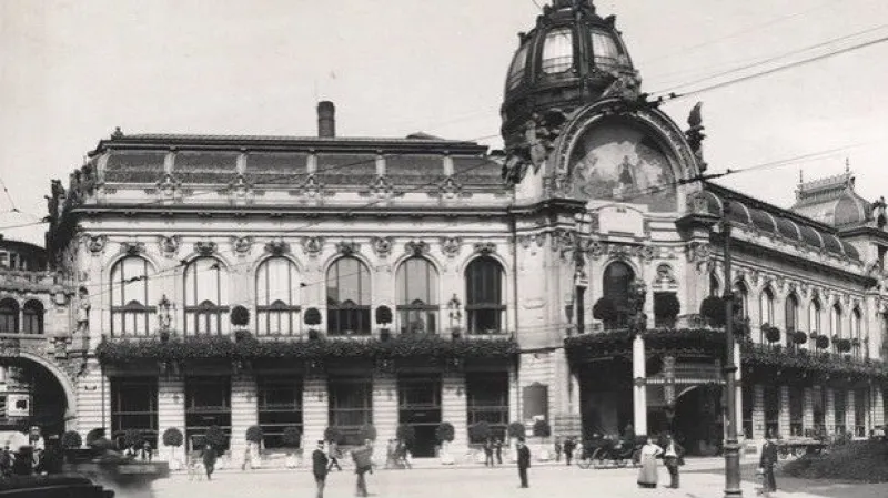 Obecní dům slaví 100 let