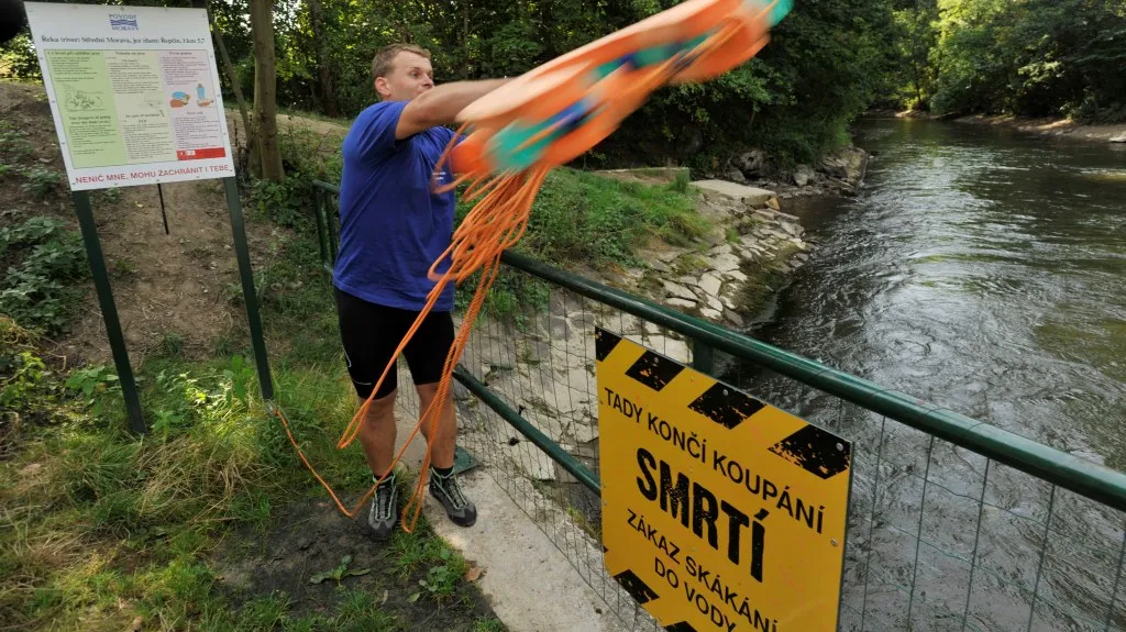 Nové bezpečnostní prvky na řepčínském jezu
