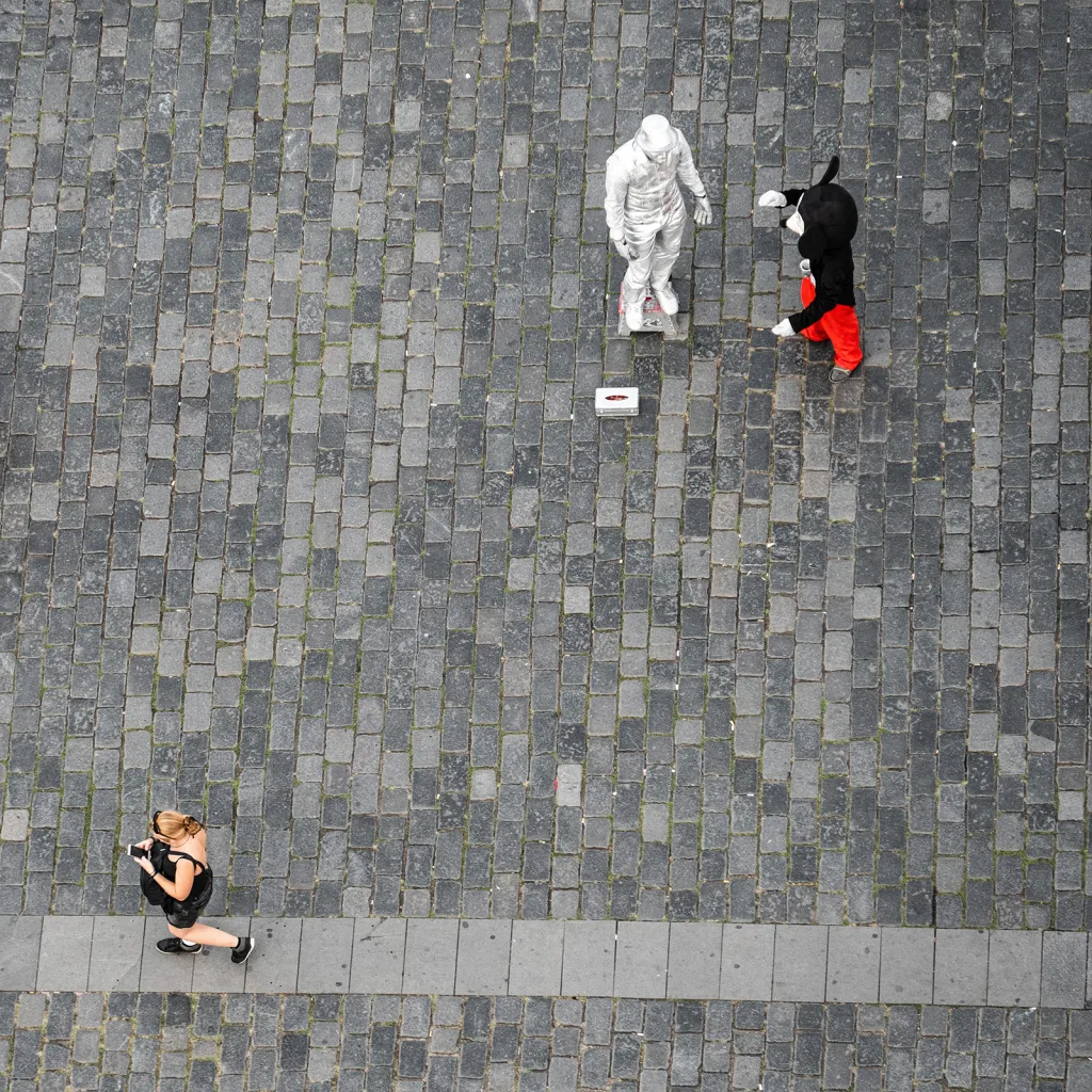Nominace na Grant Prahy v Czech Press Photo 2018: Pod pražskými věžemi
