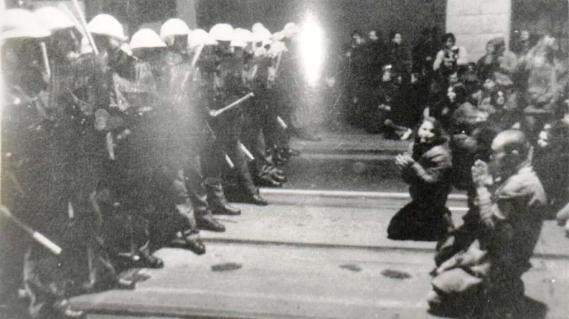 Studenti na Národní třídě 17. 11. 1989