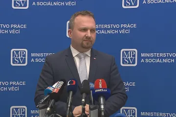 Ředitele Úřadu práce jsem odvolal podle zákona, prohlásil Jurečka