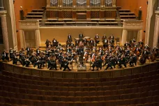 Česká filharmonie v nové sezoně přivítá Koženou s Rattlem a vrátí se do La Scaly
