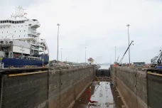 Panamský průplav čelí klimatické hrozbě. Nádrže vysychají, počet lodí musel být omezen