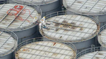 Fukušimské nádrže na radioaktivní vodu