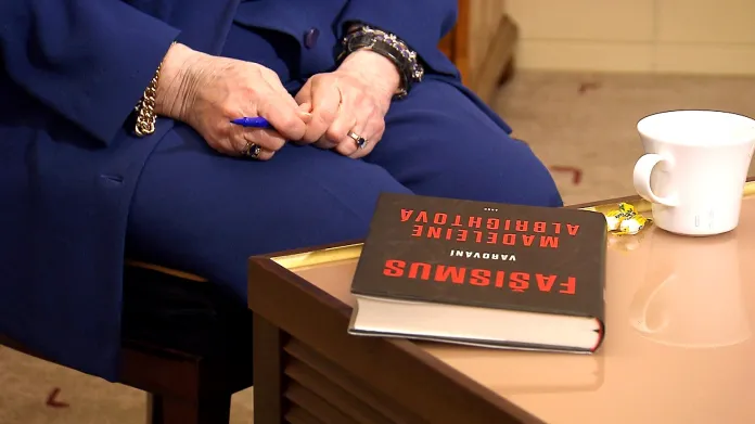 Kniha Madeleine Albrightové