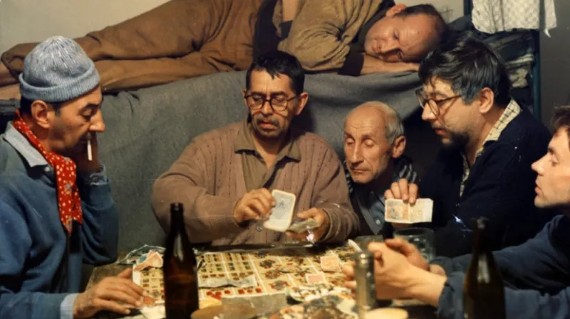 Skřivánci na niti (1969)
