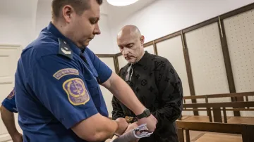 Masér Richard Pobiš u soudu