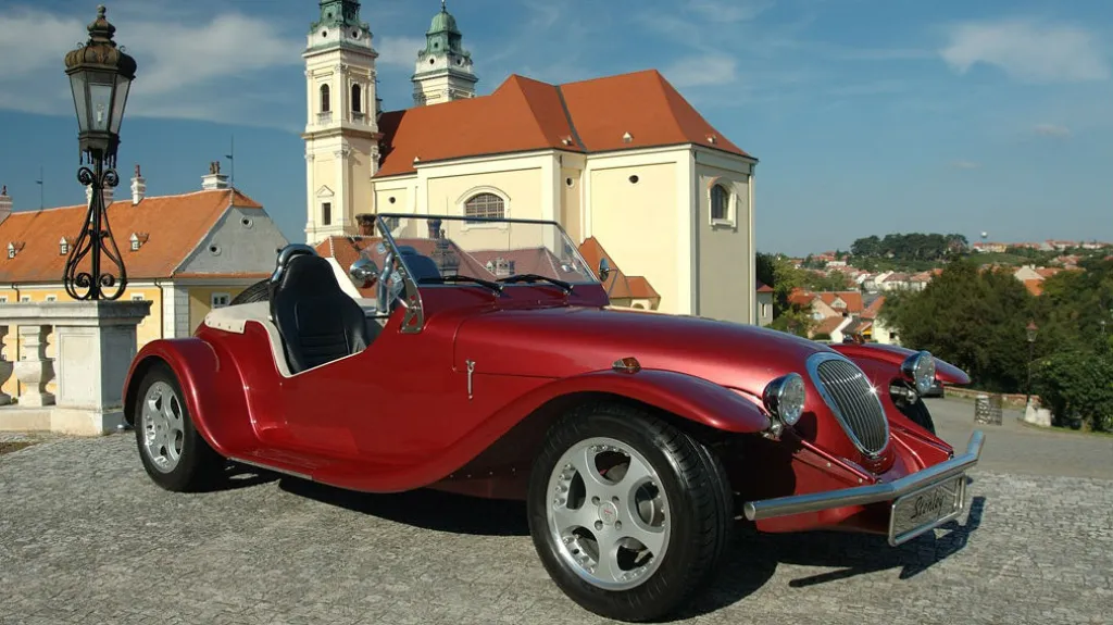 Roadster Stanley z dílny tvrdonického Thunderboltu