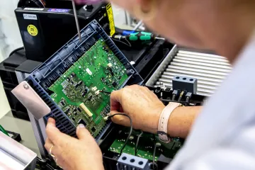 Investic s vyšší přidanou hodnotou přibývá, ale pomalu. Loni to byl Siemens i výroba vakcín proti obrně