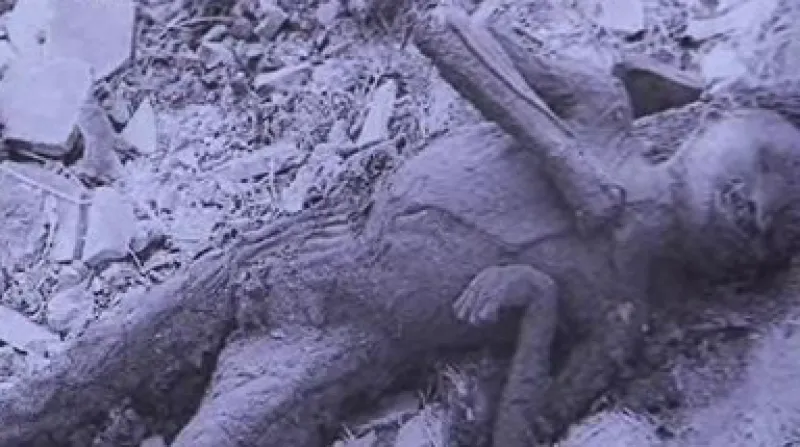 Ohořené tělo po výbuchu