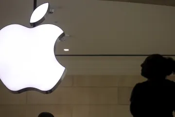 Irská vláda váhá. Vymáhat po Applu 13 miliard eur, nebo se vzepřít Bruselu?