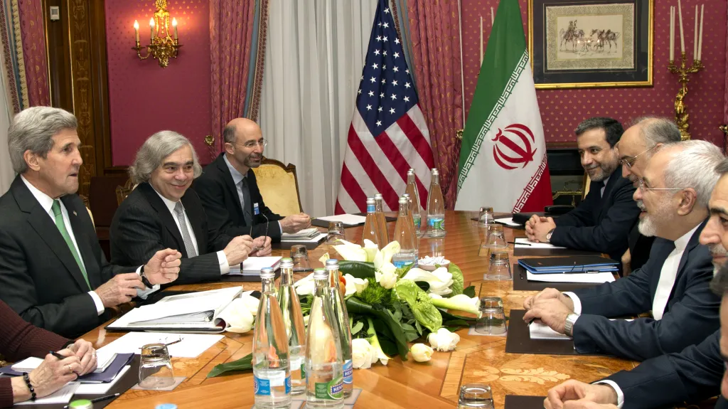 Jednáni o íránském jaderném programu v Lausanne