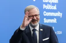 Silná bezpečnost vyžaduje i silnou ekonomiku, řekl Fiala před summitem EPC