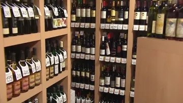 Víno by nemělo být na pultech obchodů