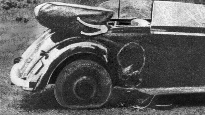 Heydrichův poškozený automobil