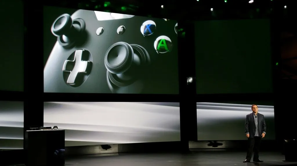 Marc Whitten představuje kontroler pro konzoli Xbox One