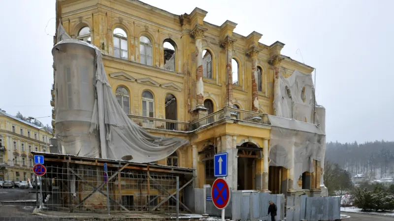 Bývalý hotel Rozkvět v Mariánských Lázních - stav z 22. 1. 2015