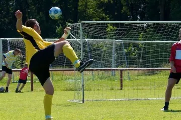 AVÍZO: V Hradci kopaná pomáhá