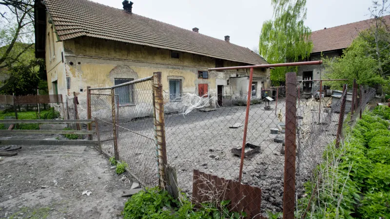 Statek Mašínových v Lošanech na Kolínsku (na snímku z 3. 5. 2016)