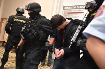 Vražda policisty na Českobudějovicku opět u soudu. „Byl jsem zdrogovaný,“ brání se odsouzený