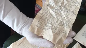 Dokumenty, které ukrývala kamna v bytě J. Mahena