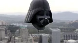 Darth Vader má hlavu jako pátrací balon