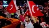 Mnozí Turci oslavovali výsledky referenda v ulicích