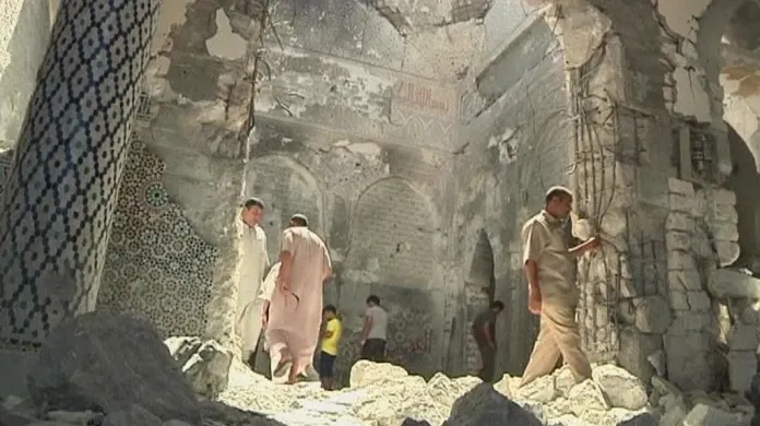 Zničená libyjská hrobka ve Zlitánu